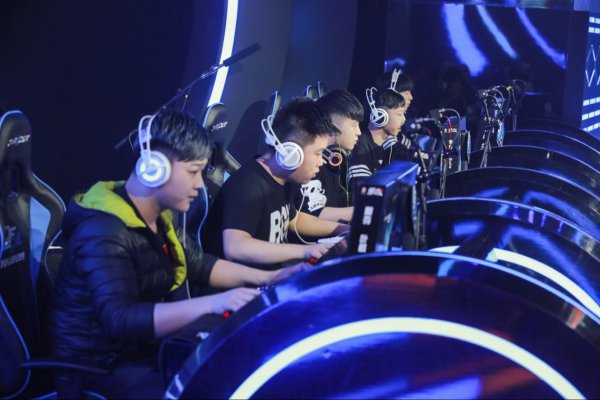 队的进攻核 队的进攻核