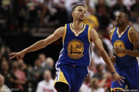 她在某国际 她在某国际